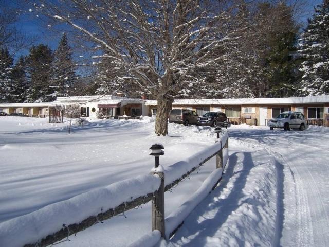 Twilite Motel Ellsworth Kültér fotó